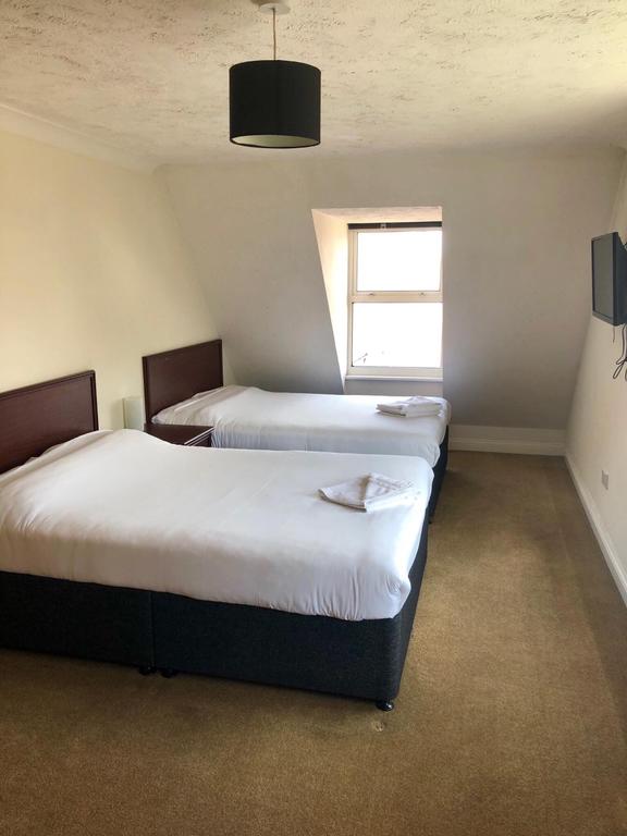 Reading Budget Apartments room 4